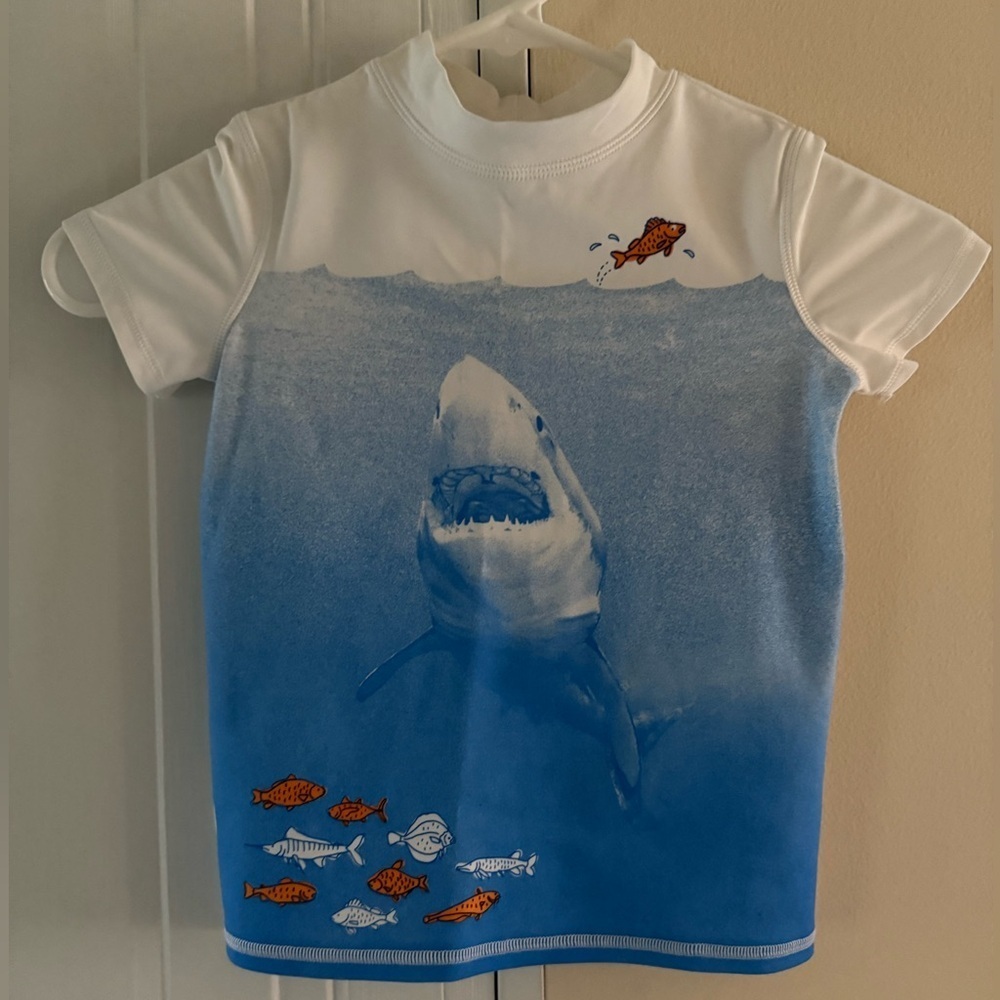 LANDS’ END short sleeve‎ Swim Shirt Rashguard, size 3T NEW Shark